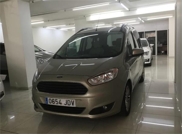 Ford tourneo courier 5 puertas Diesel del año 2015