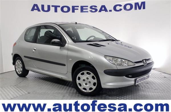 Peugeot 206 3 puertas Gasolina del año 2003