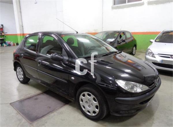 Peugeot 206 5 puertas Diesel del año 2006