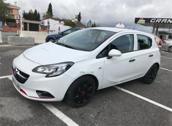 Opel corsa 5 puertas Diesel del año 2016