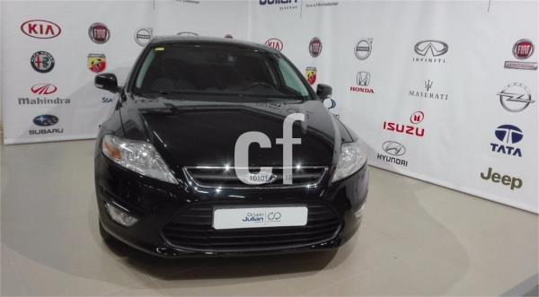 Ford mondeo 5 puertas Diesel del año 2011