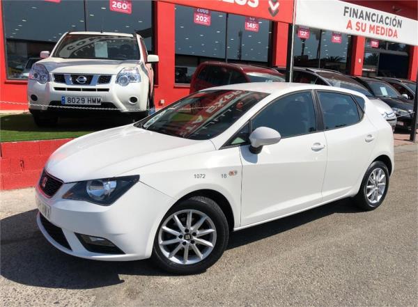 Seat ibiza 5 puertas Gasolina del año 2014