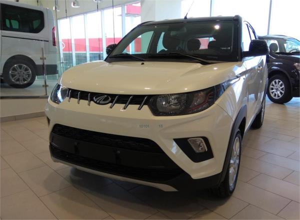 Mahindra kuv100 5 puertas Gasolina del año 2018