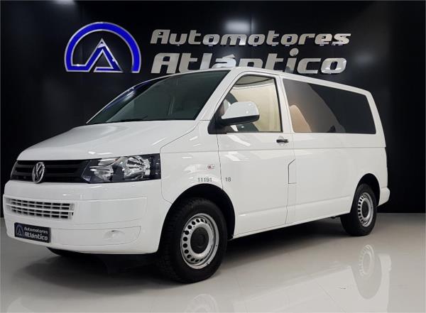 Volkswagen transporter 4 puertas Diesel del año 2014