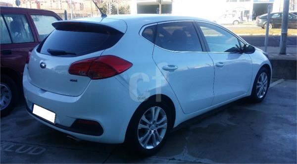 Kia ceed 5 puertas Diesel del año 2013