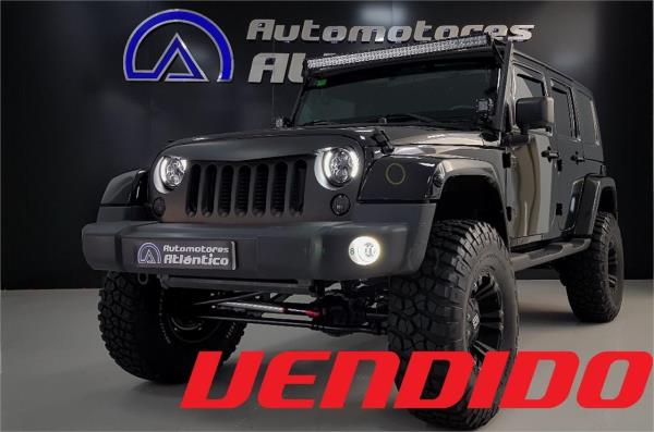 Jeep wrangler unlimited 4 puertas Diesel del año 2012