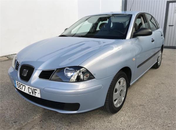 Seat ibiza 5 puertas Gasolina del año 2004