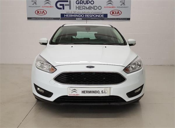 Ford focus 5 puertas Diesel del año 2016