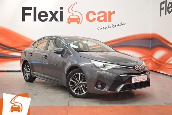 Toyota avensis 4 puertas Diesel del año 2016