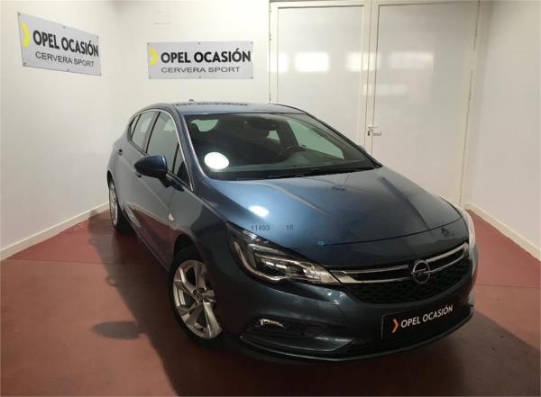 Opel astra 5 puertas Diesel del año 2017