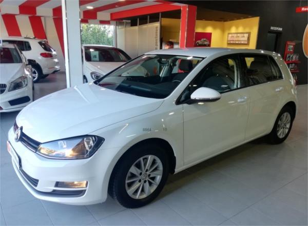 Volkswagen golf 5 puertas Diesel del año 2016