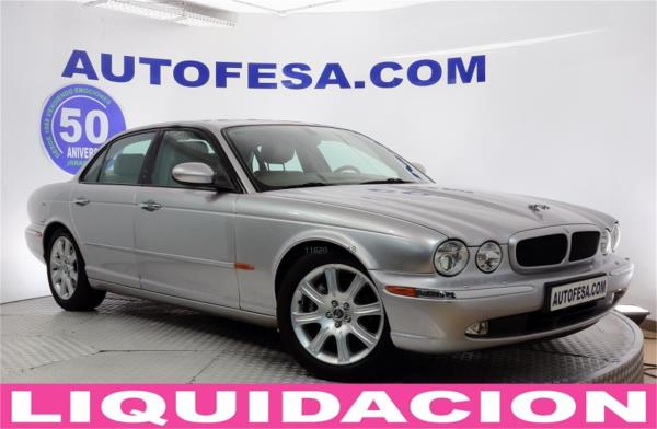 Jaguar serie xj 4 puertas Automático Gasolina del año 2005