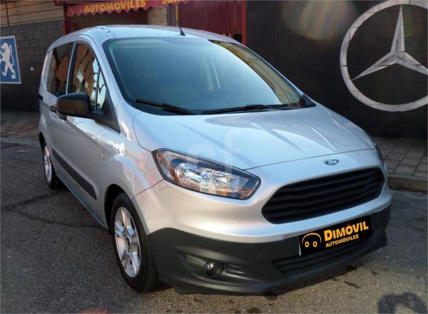 Ford tourneo courier 5 puertas Diesel del año 2015