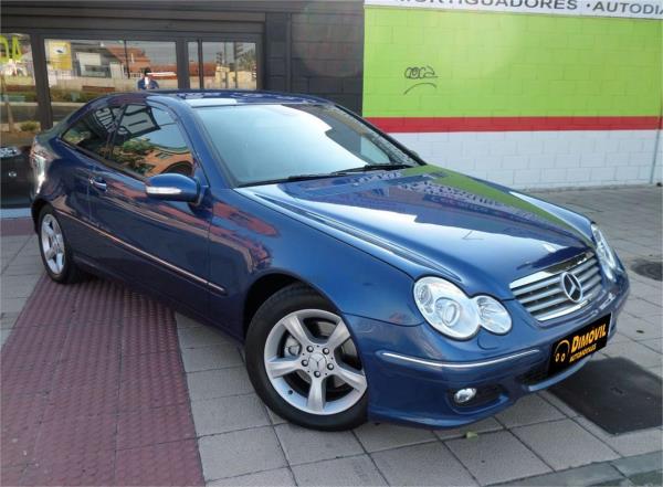 Mercedes benz clase c 3 puertas Automático Gasolina del año 2006