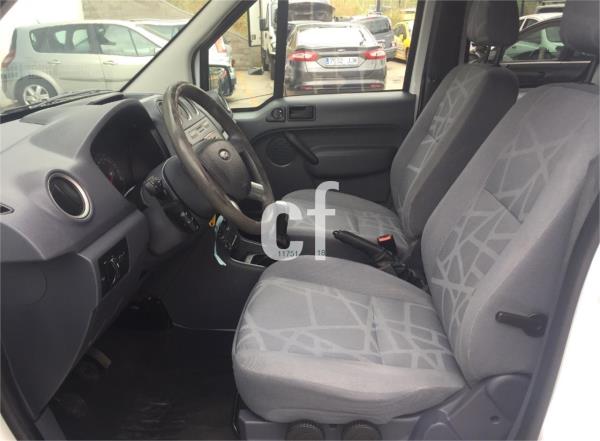 Ford connect 4 puertas Diesel del año 2010