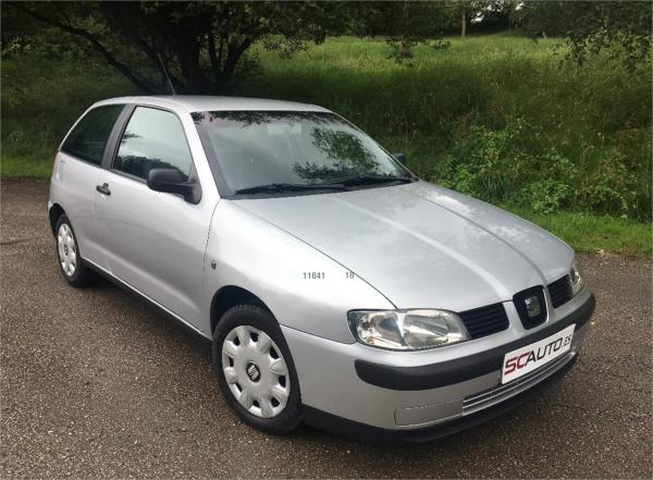 Seat ibiza 3 puertas Diesel del año 2000