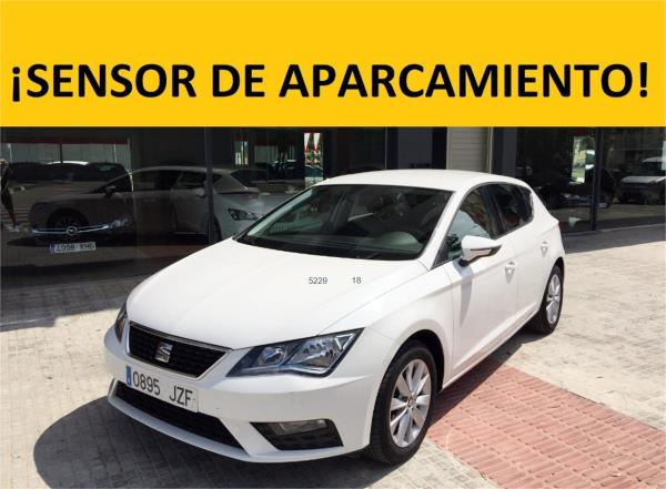 Seat leon 5 puertas Gasolina del año 2017