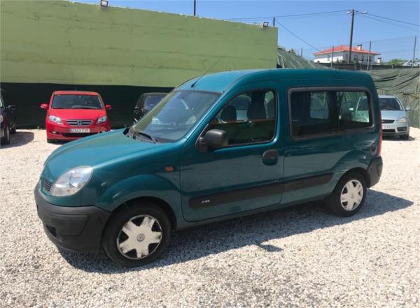 Renault kangoo 4 puertas Diesel del año 2003