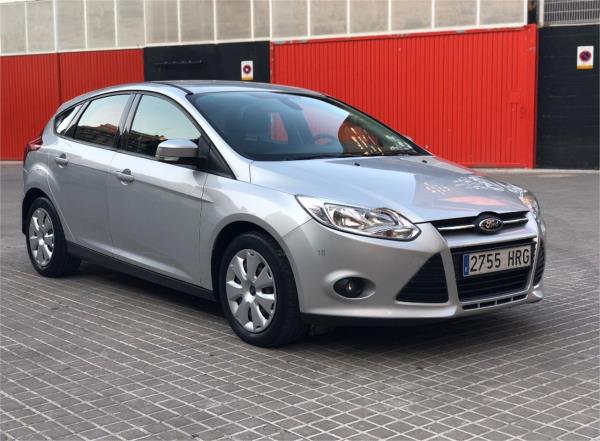 Ford focus 5 puertas Gasolina del año 2013