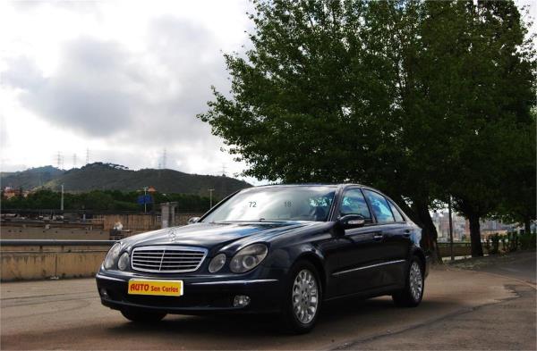 Mercedes benz clase e 4 puertas Automático Gasolina del año 2004