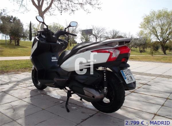 Kymco super dink 300i del año 2012 en San Sebastián de los Reyes Madrid