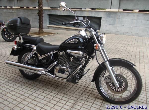 Suzuki intruder 250 lc del año 2008 en Cáceres