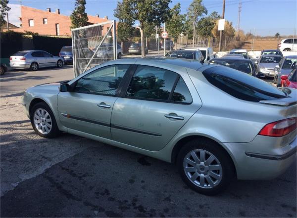 Renault laguna 5 puertas Diesel del año 2001