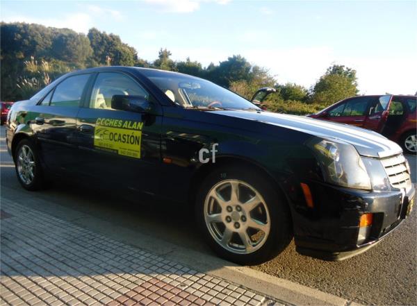 Cadillac cts 4 puertas Gasolina del año 2004