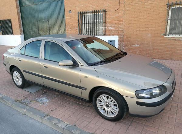 Volvo s60 4 puertas Diesel del año 2004