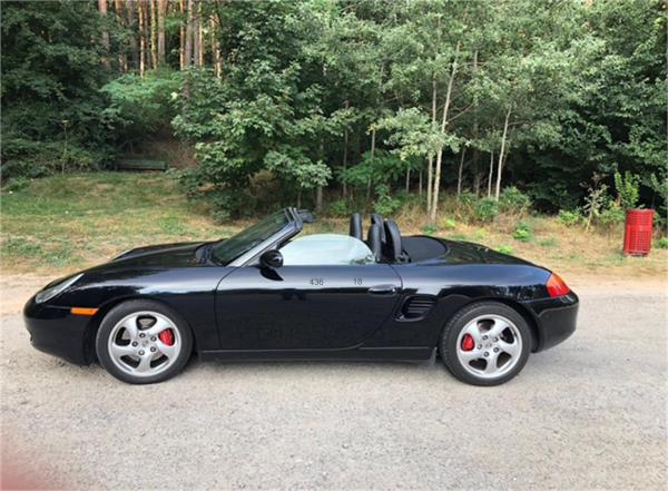 Porsche boxster 2 puertas Gasolina del año 2001