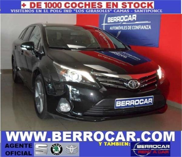 Toyota avensis 5 puertas Diesel del año 2015