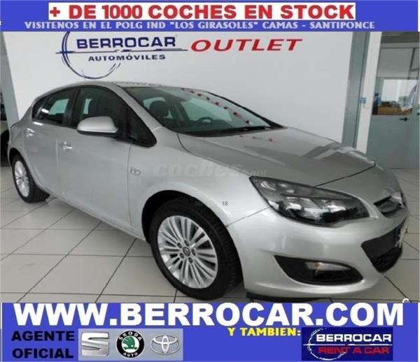 Opel astra 5 puertas Diesel del año 2014