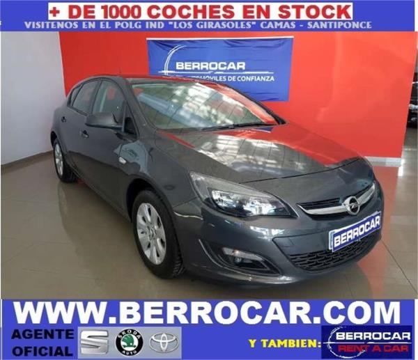 Opel astra 5 puertas Diesel del año 2014