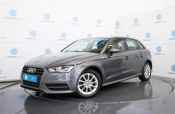 Audi a3 5 puertas Diesel del año 2015