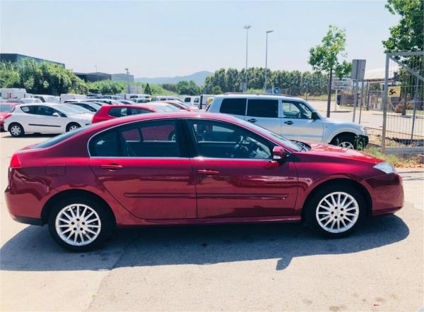 Renault laguna 5 puertas Automático Diesel del año 2008