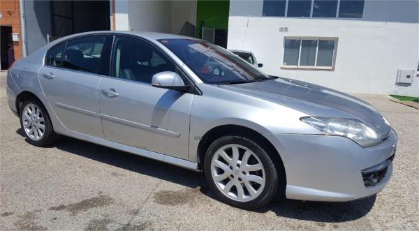 Renault laguna 5 puertas Automático Diesel del año 2009