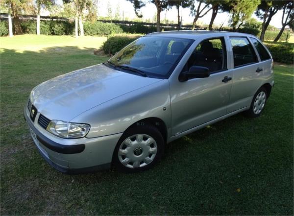 Seat ibiza 5 puertas Diesel del año 2000