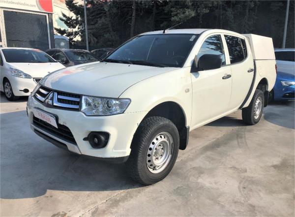 Mitsubishi l200 4 puertas Diesel del año 2014