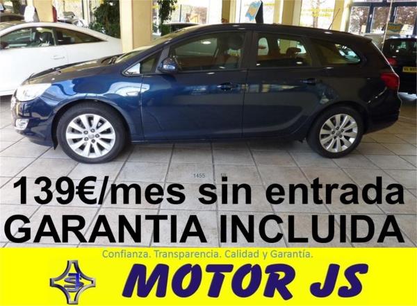 Opel astra 5 puertas Diesel del año 2012