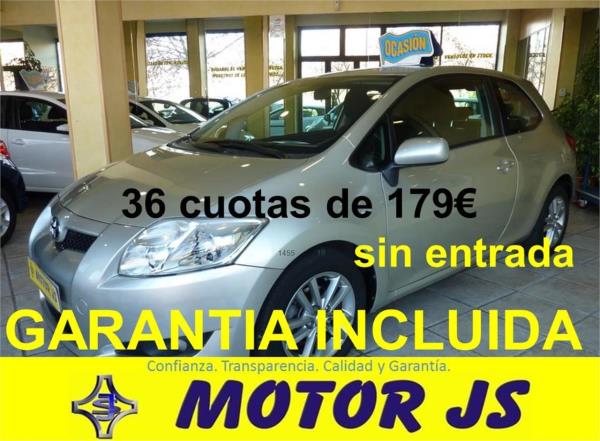 Toyota auris 3 puertas Diesel del año 2010