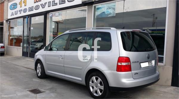 Volkswagen touran 5 puertas Automático Diesel del año 2006