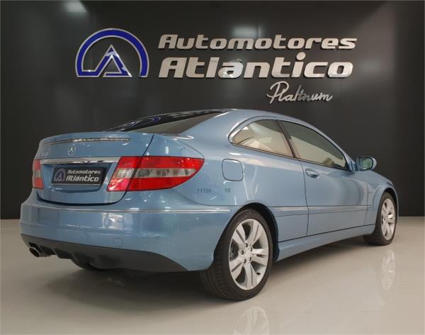 Mercedes benz clase clc 3 puertas Automático Gasolina del año 2011