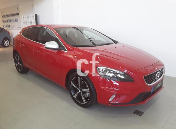 Volvo v40 5 puertas Diesel del año 2017