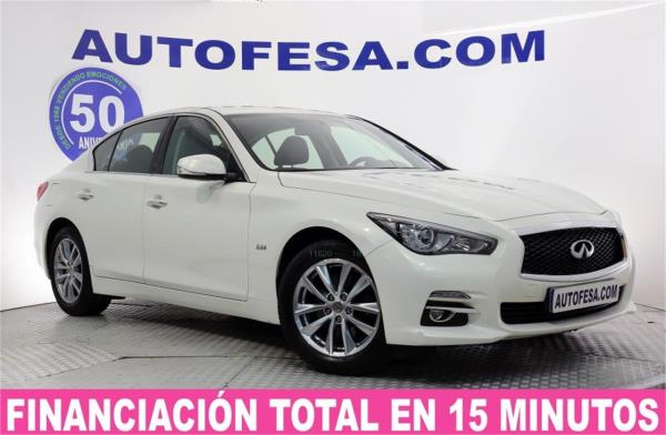 Infiniti q50 4 puertas Diesel del año 2015