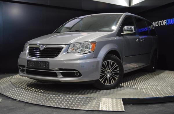 Lancia voyager 5 puertas Automático Diesel del año 2015