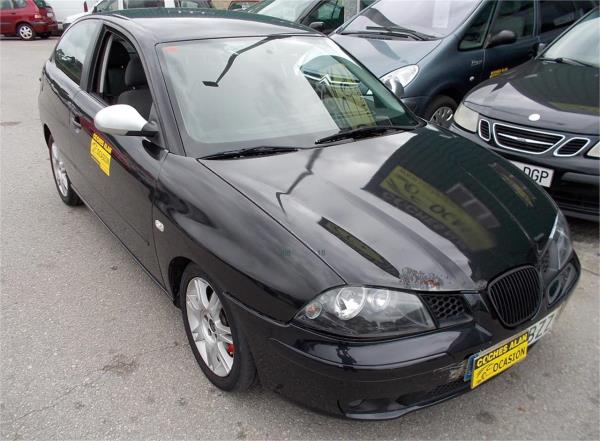 Seat ibiza 3 puertas Diesel del año 2002