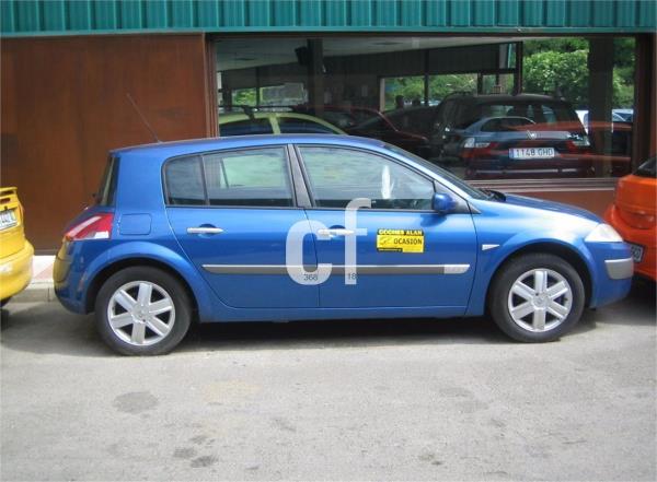 Renault megane 5 puertas Diesel del año 2005