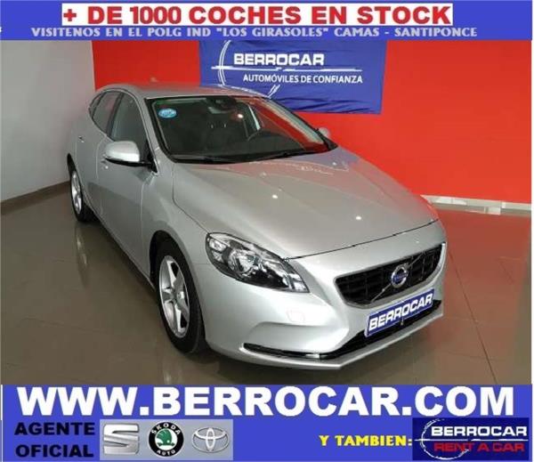 Volvo v40 5 puertas Diesel del año 2015