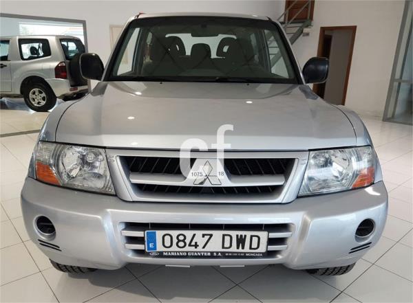 Mitsubishi montero 3 puertas Diesel del año 2006