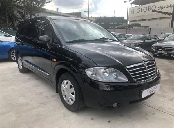 Ssangyong rodius 5 puertas Diesel del año 2009